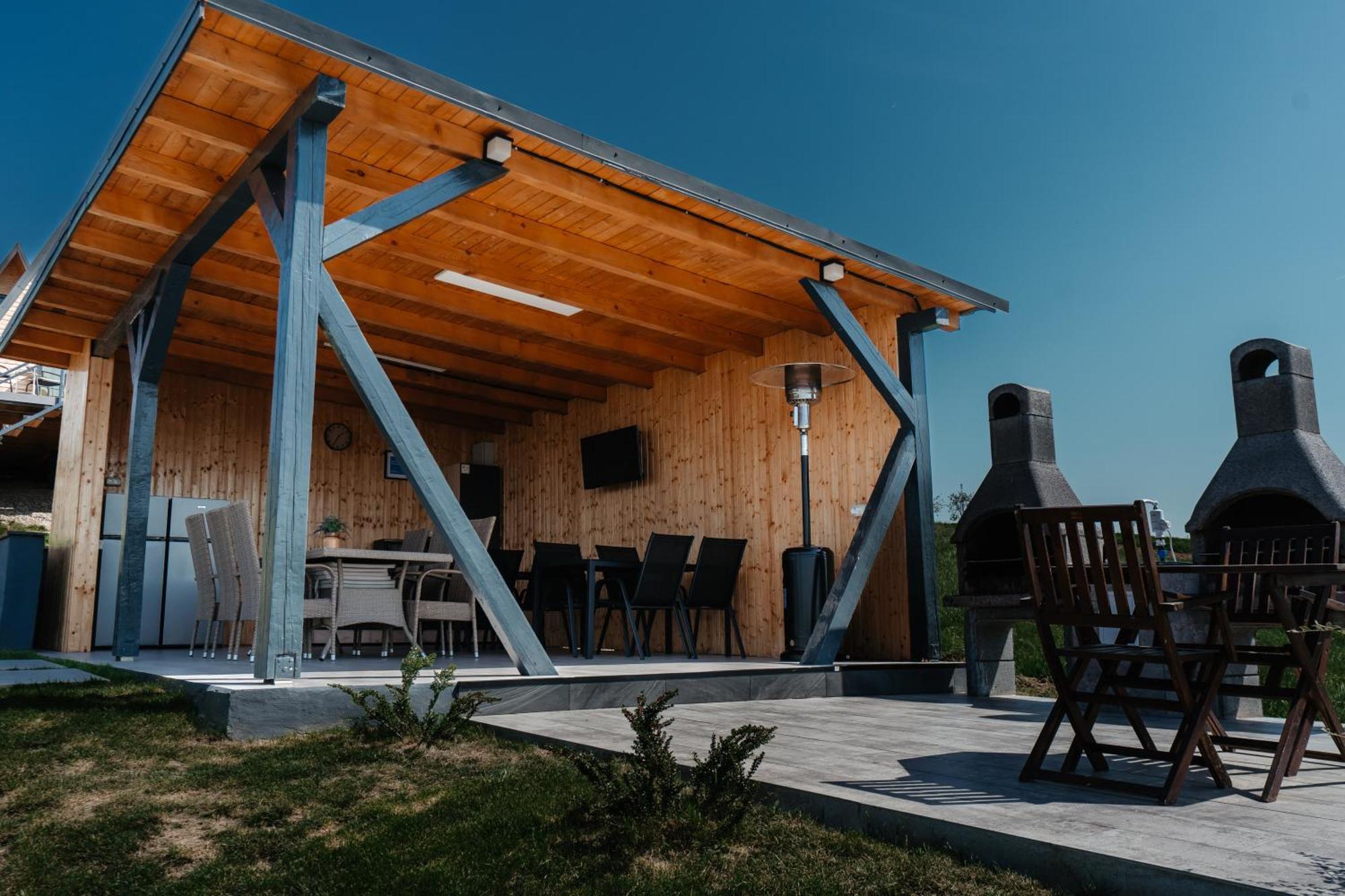 Cavo Village- Cabins Rental Baile 1 Mai Rontau Eksteriør bilde